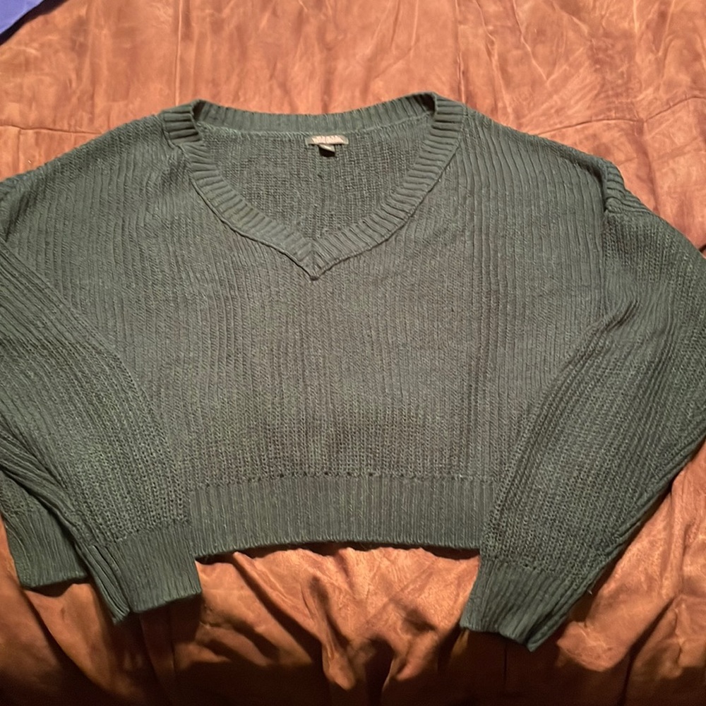 Cropped sweater